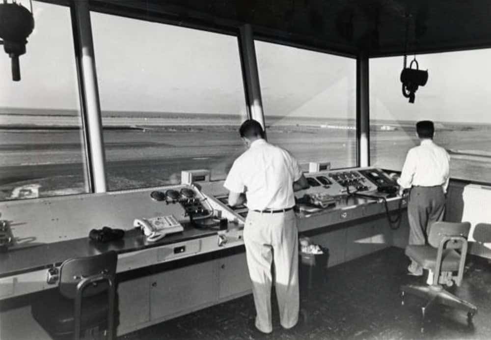 Meigs 2.0? Burke Lakefront Airport Closure Debate Raises High Stakes for Cleveland and Aviation 9 Inside the BKL FAA Tower in January 1962