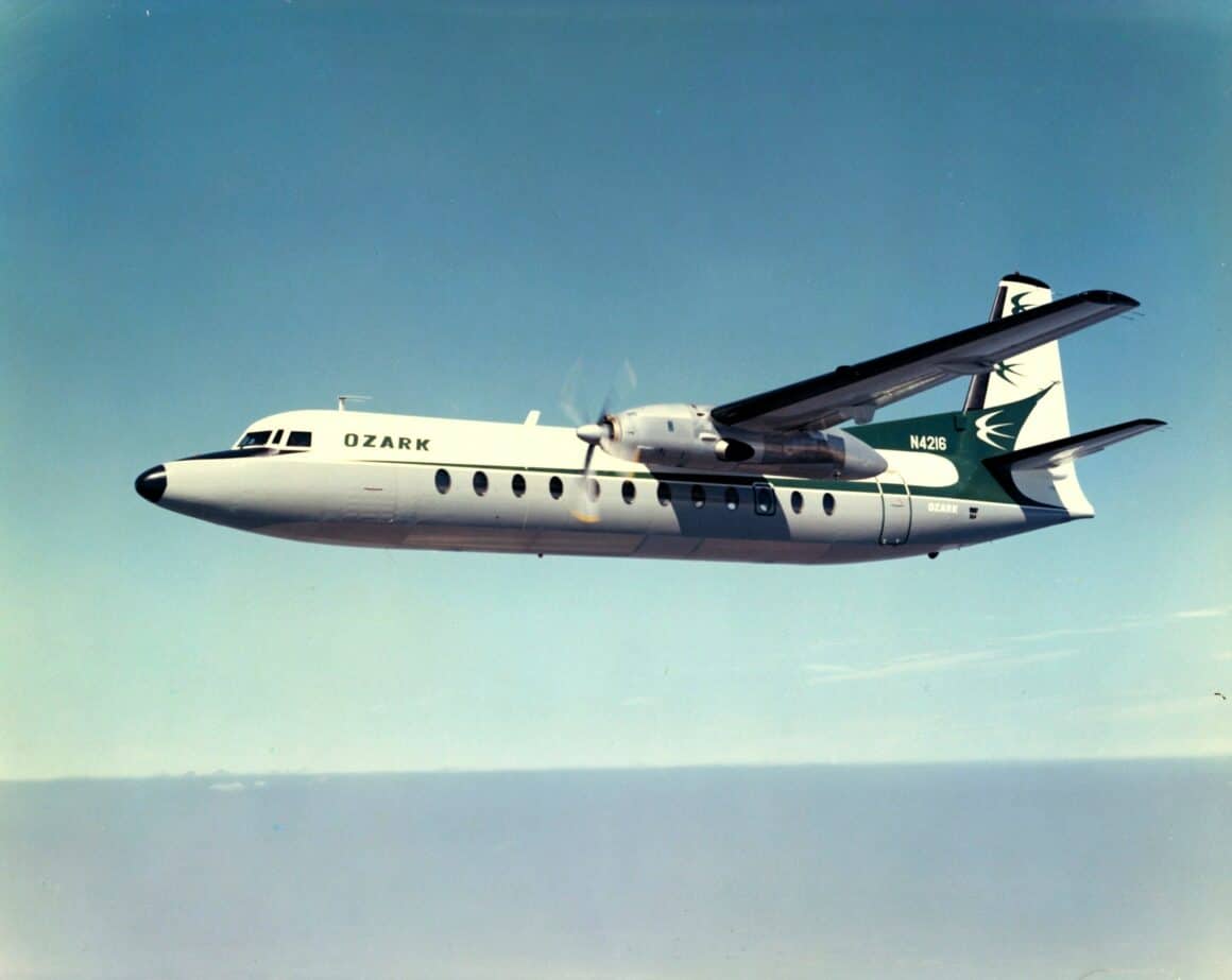 Ozark Fairchild-Hiller FH-227B in flight