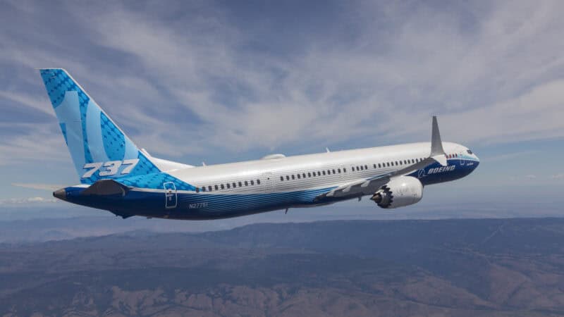 Boeing 737 MAX 10 in flight
