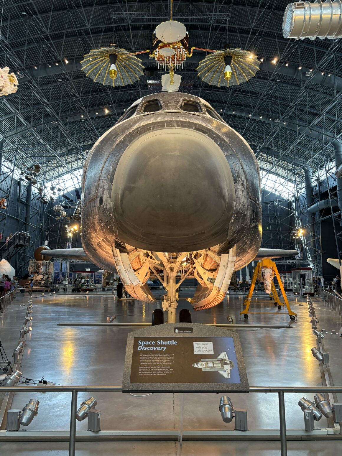 Front view of Space Shuttle Discovery