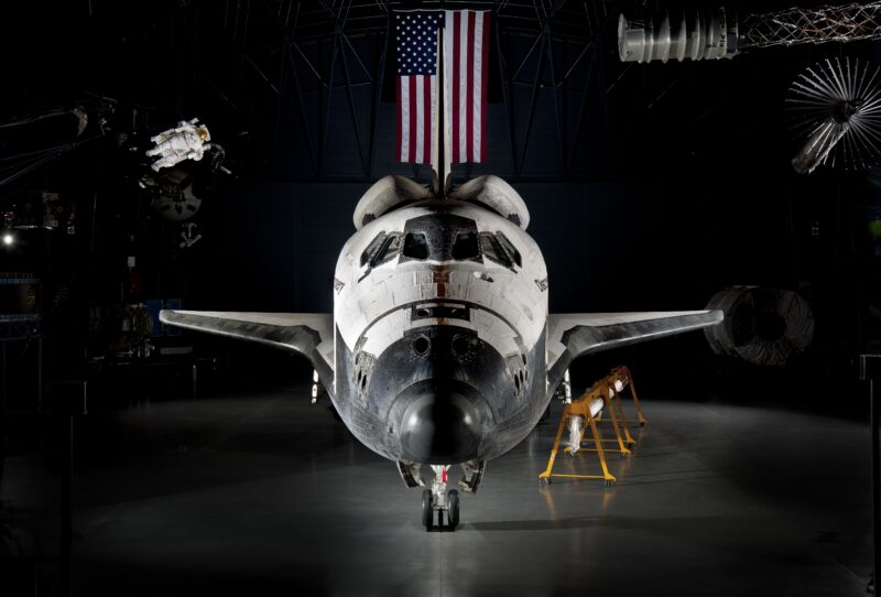 Space Shuttle Discovery exhibit at the Steven F. Udvar-Hazy Center