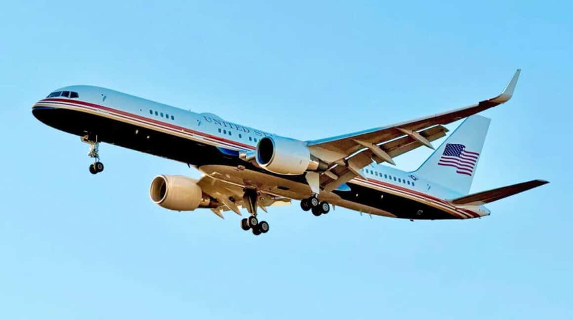 The New Air Force One Livery Is Back: VC-25B and Executive Fleet to Get Trump-Era Design After All 2 C-32A (reg. 99-0003) featuring the updated livery on approach to Majors Airport (GVT) in Greenville, Texas