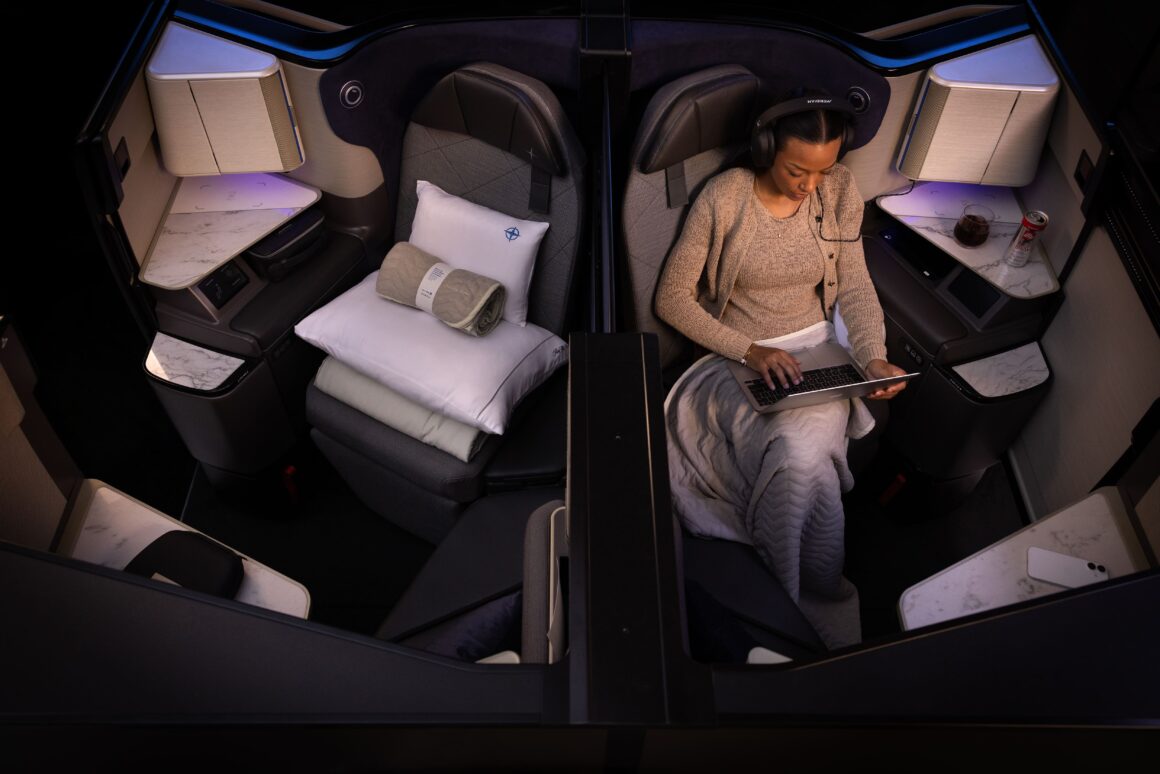 United Boeing 787-9 Elevated Polaris Studio Suite