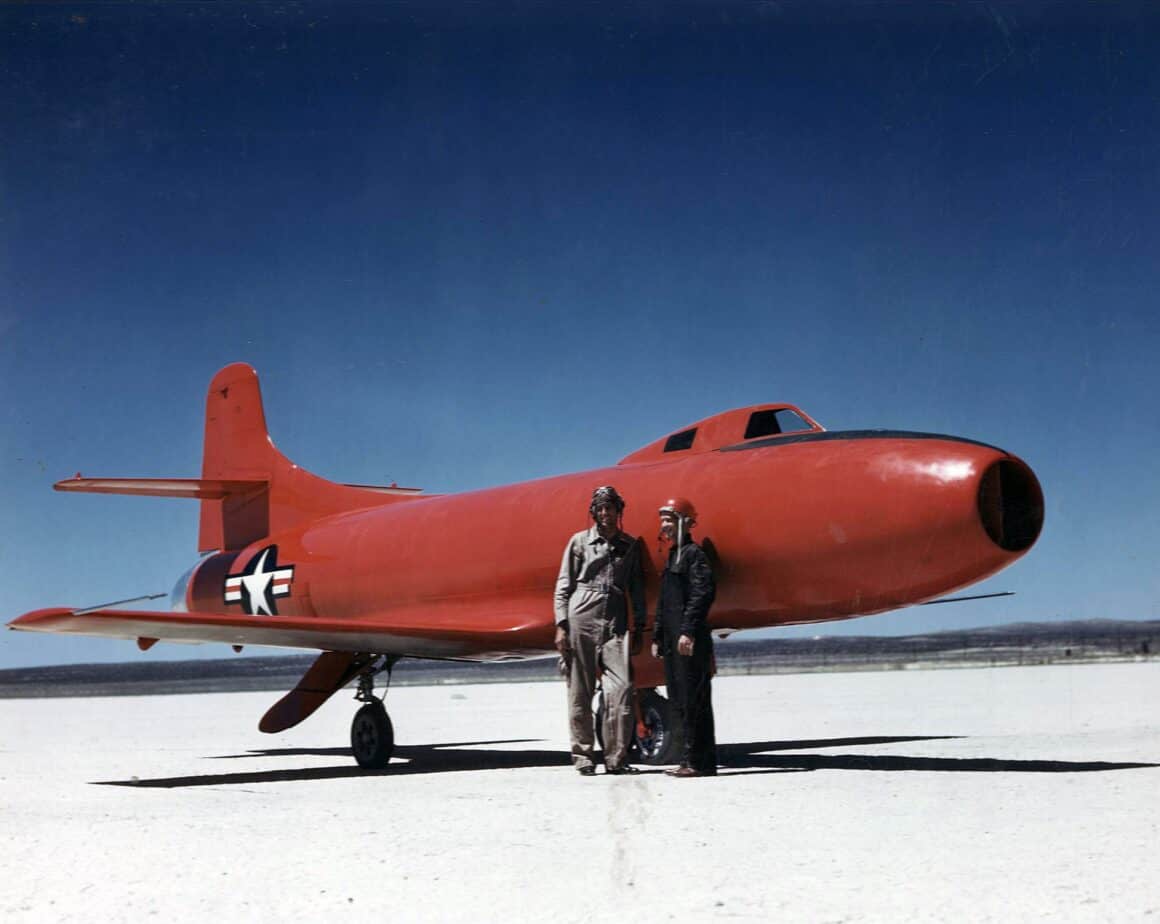 Douglas Skystreak: The Plane That Flew So Others Could Break Mach 1 5 The D-558-1 Skystreak with record-setting pilots Commander Turner F. Caldwell and Lieutenant Colonel Marion Carl, USMC. Nicknamed by the press: “The Crimson Test Tube.”