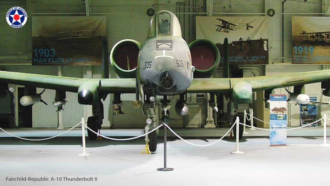 This early production A-10A (s/n 76-0535), now on display at the museum, served with USAF units from 1977 to 1992 and is on loan from the National Museum of the United States Air Force. It is painted in the Gulf War markings of Captain Michael Baltzer, including the distinctive “Live to fly, Fly to kill” insignia.